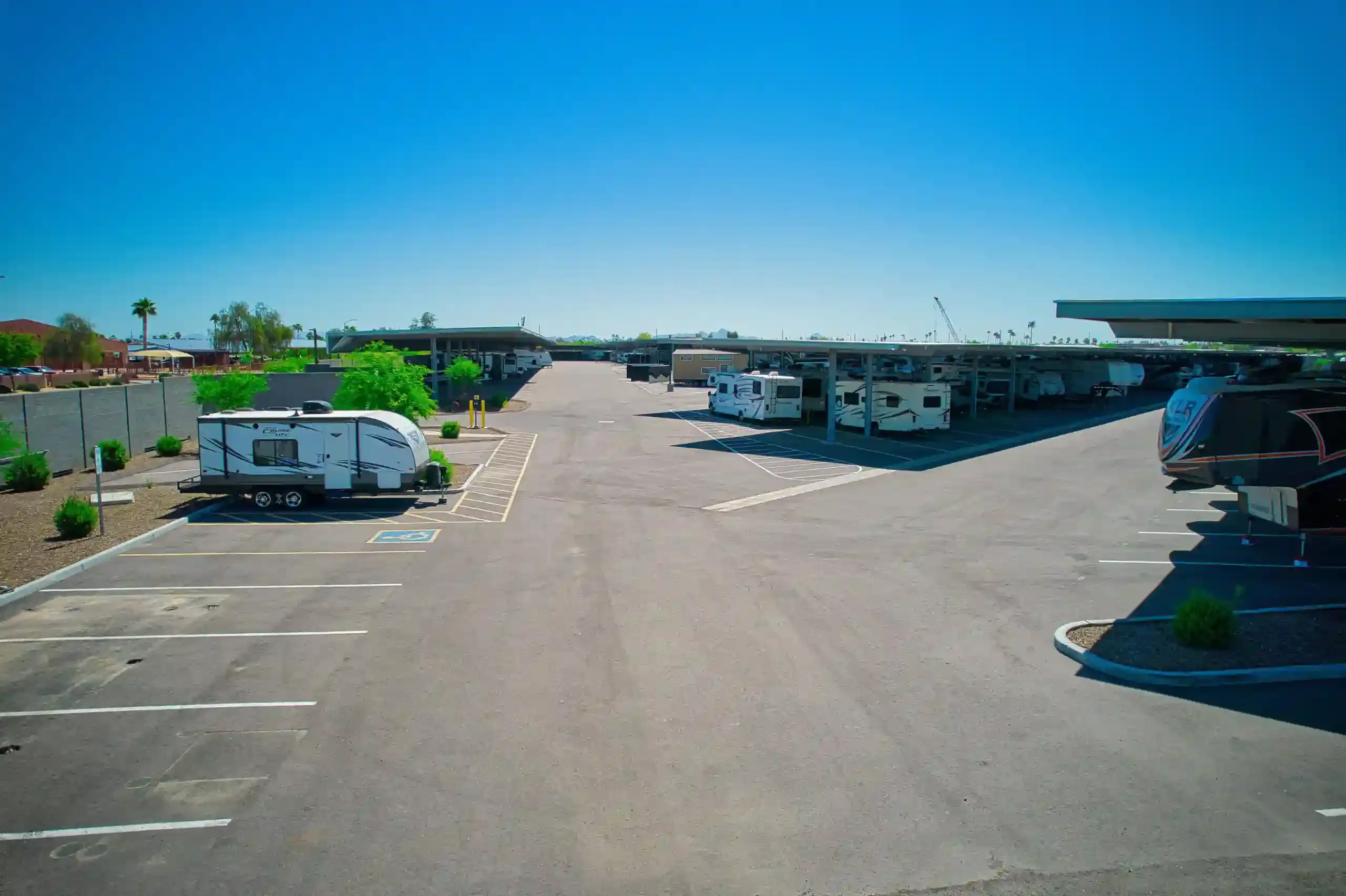 Honey Bee RV in Peoria RV and Boat parking